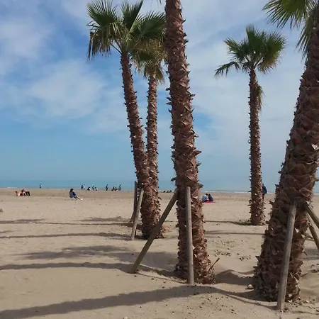 Con Preciosas Vistas Al Mar,wifi Y Piscina De Temporada Apartamento